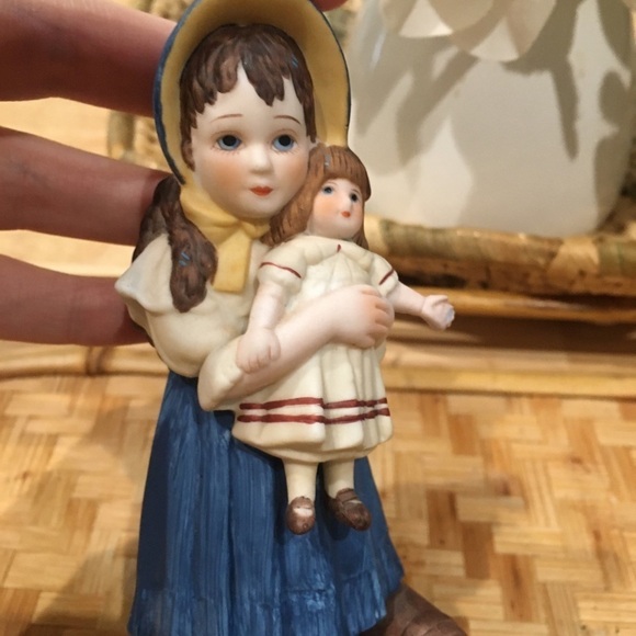 🎈🎈🎈JAN HAGARA figurine trike it metal tricycle Lisa and the jumeau doll - Picture 5 of 6